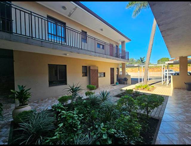 3 BEDROOM APARTMENT FOR SALE IN VERULAM CENTRAL